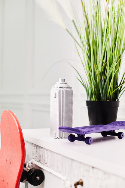 CARTONIC® – Skateboard and Can Spray - Modèle 3D en carton